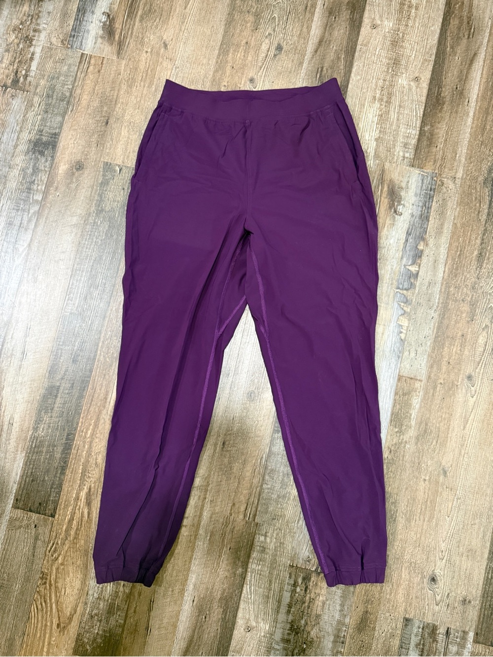 Lululemon Adapted State High Rise Jogger- Womens size 8- Dramatic Magenta
